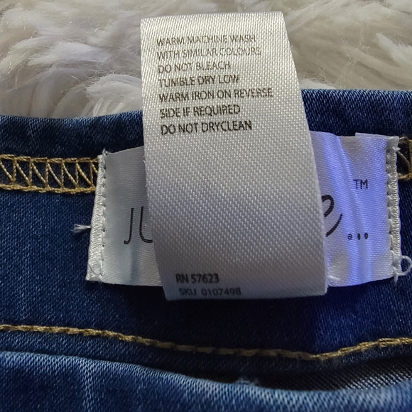 Womans Just Be Denim Pull On Cuff Shorts - Picture 7 of 10